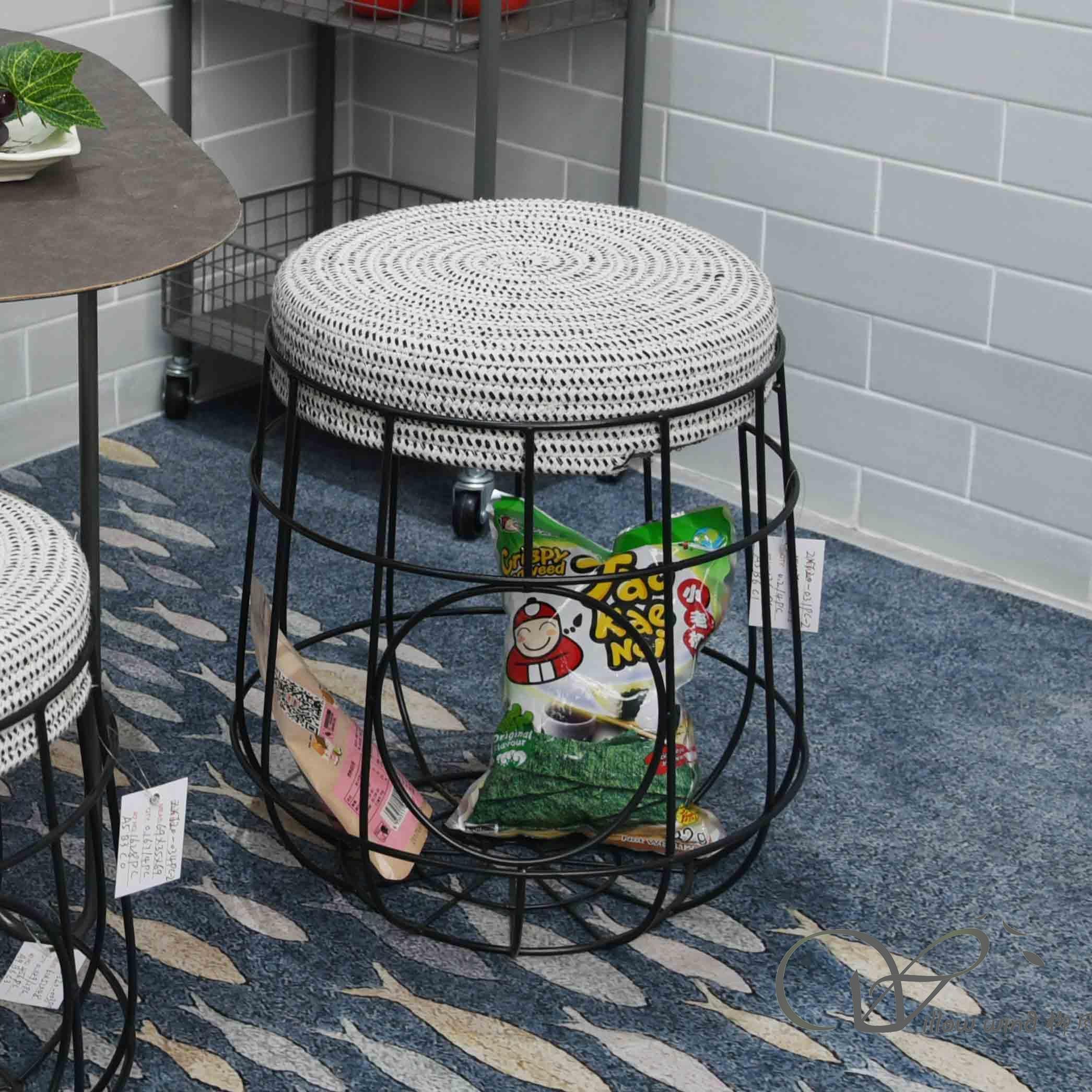 Round Cushioned Furniture Cotton Rope Footstool Ottoman with with wire storage legs